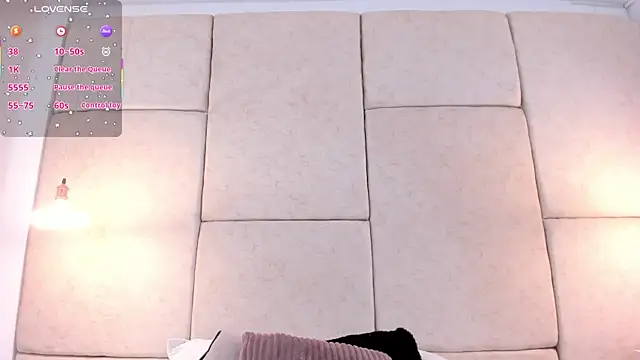 aisha vs online show from 09/29/25, 12:44