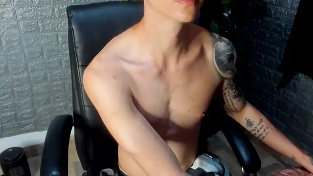 Snapshot of Dmtry6 chatting on 11/27/25, 12:22 Dmtry6 online show from 11/27/25, 12:22