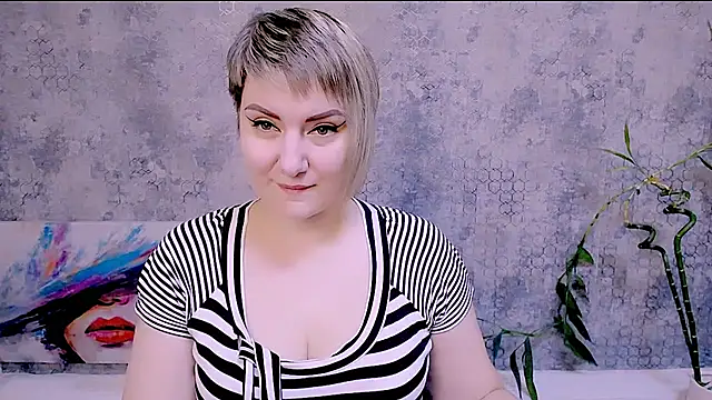 Djullia online show from 10/30/25, 06:12