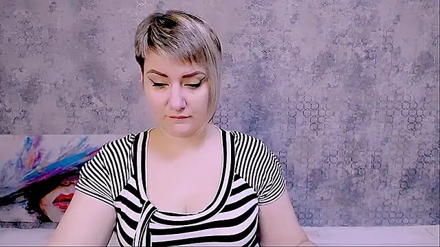 Djullia online show from 10/13/25, 05:53