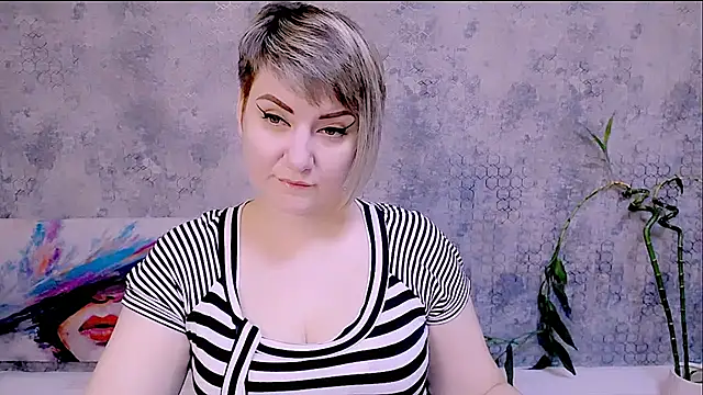 Djullia online show from 11/23/25, 05:06