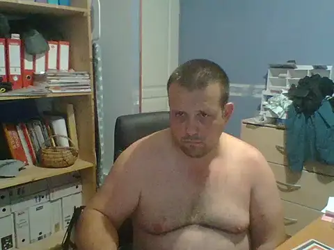 manubm03 online show from 06/27/26, 05:41