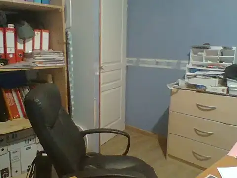 manubm03 online show from 06/25/26, 03:26