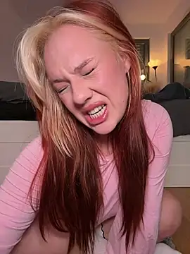 AnjaAmelia online show from 04/15/26, 07:58