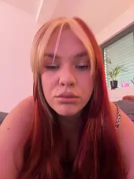 AnjaAmelia online show from 04/12/26, 09:34