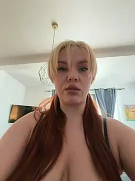AnjaAmelia online show from 04/28/26, 09:35