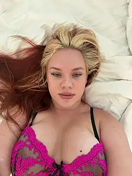 Snapshot of AnjaAmelia chatting on 07/23/26, 10:45 AnjaAmelia online show from 07/23/26, 10:45