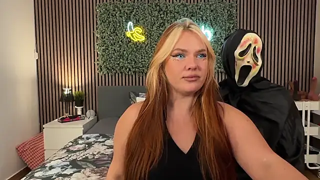 Snapshot of AnjaAmelia chatting on 10/31/25, 08:05 AnjaAmelia online show from 10/31/25, 08:05