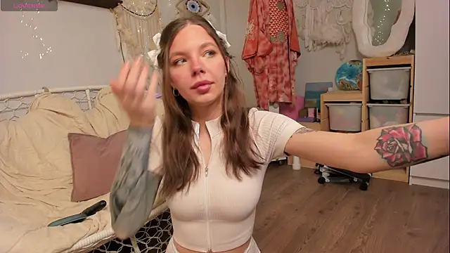 Kiralotus online show from 04/19/26, 05:19