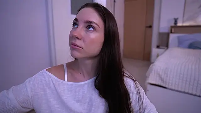 Cute Foxyxh online show from 02/18/26, 01:14