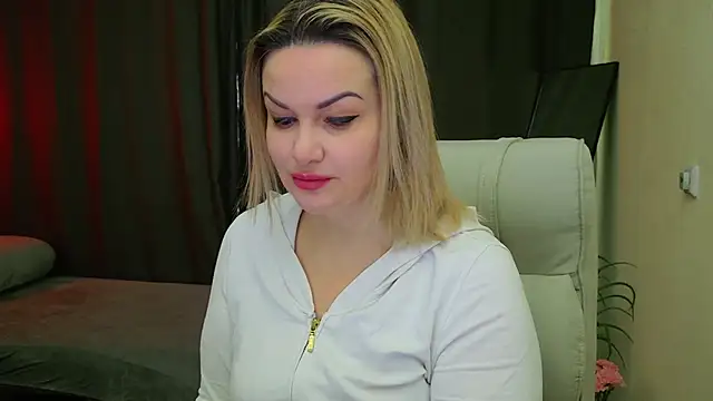 MishaMILF online show from 03/18/25, 09:23