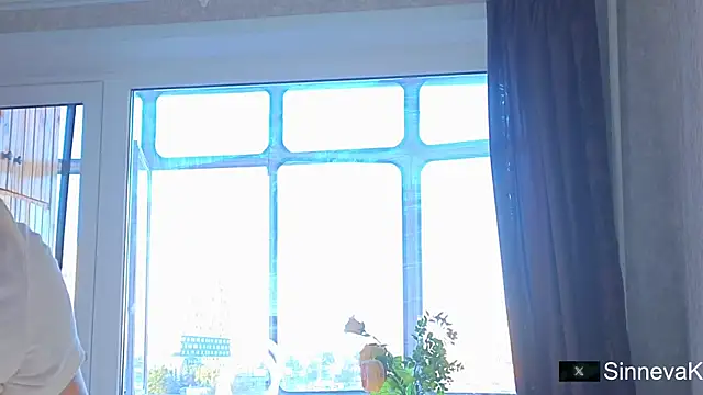 sinteas online show from 09/15/25, 02:17