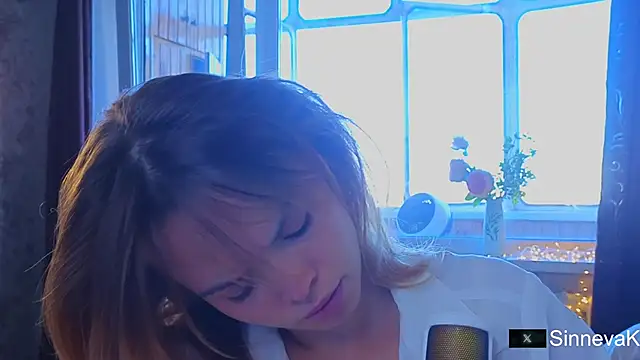 sinteas online show from 10/11/25, 11:22