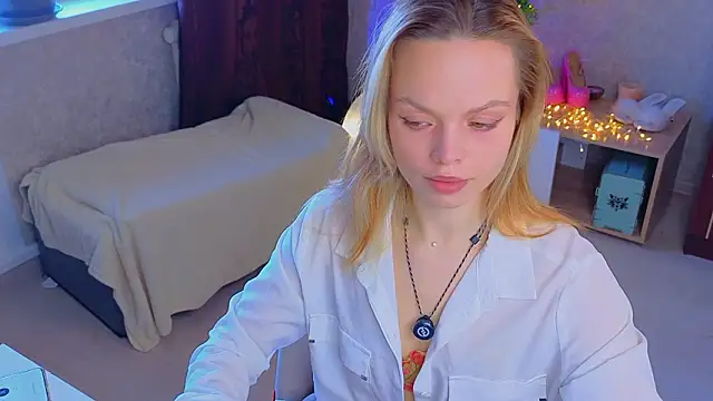 sinteas online show from 03/26/26, 10:24