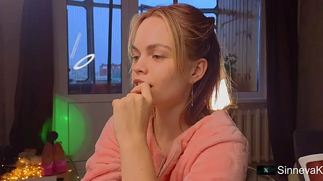 sinteas online show from 11/29/25, 10:59