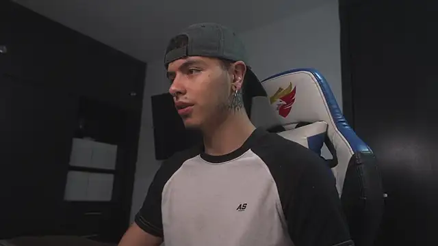 Snapshot of _morghan_ chatting on 02/13/26, 04:34 morghan online show from 02/13/26, 04:34