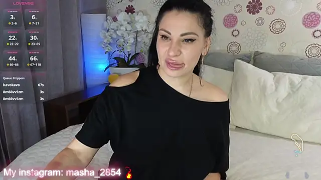 Snapshot of Madelynn chatting on 03/16/25, 06:23 Madelynn online show from 03/16/25, 06:23