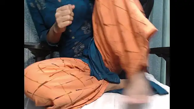 CuteRhea69 online show from 04/07/26, 02:19