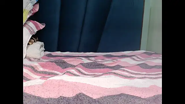 CuteRhea69 online show from 12/13/25, 08:04