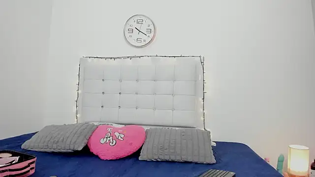 Sofia Blosom online show from 02/11/26, 03:17