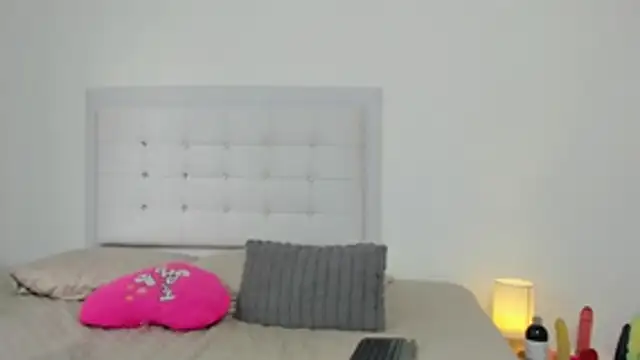 Sofia Blosom online show from 10/29/25, 10:42