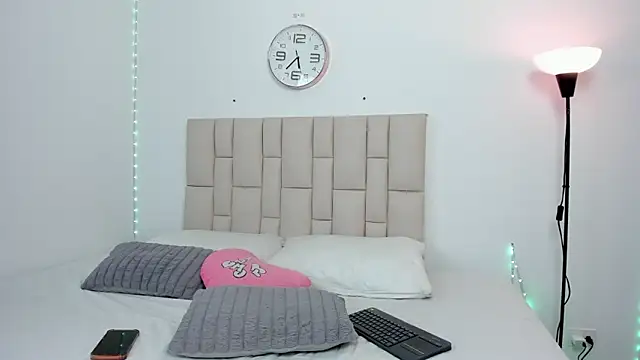 Sofia Blosom online show from 05/06/26, 10:36