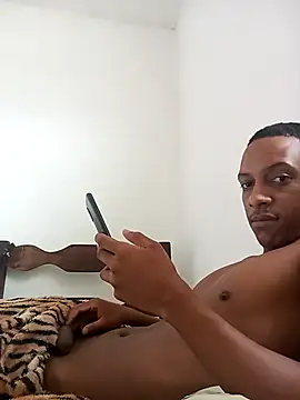 Pretinhoo25 online show from 02/24/26, 02:51