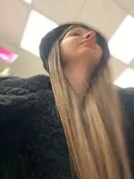 KrisMagnoly online show from 02/28/25, 11:58