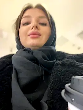 KrisMagnoly online show from 11/05/25, 05:49