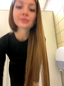 KrisMagnoly online show from 09/25/25, 05:52