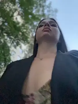 KrisMagnoly online show from 09/12/25, 04:40