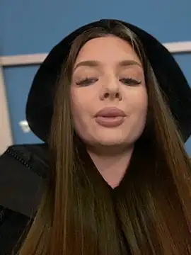 KrisMagnoly online show from 03/18/25, 04:50