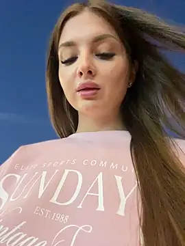 KrisMagnoly online show from 09/08/25, 05:23