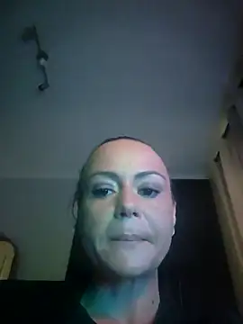 MrsBunnyBum online show from 04/12/26, 10:51