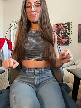 Snapshot of jade_369 chatting on 02/28/25, 11:56 jade 369 online show from 02/28/25, 11:56