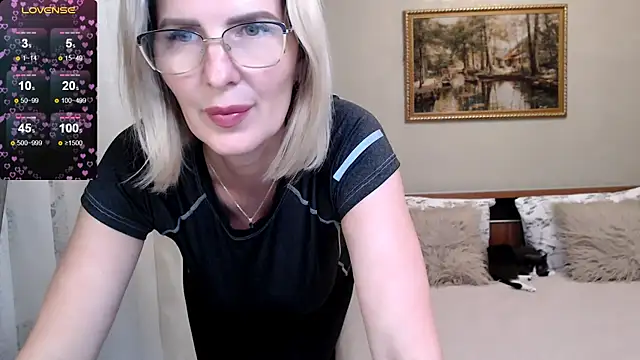 sensualEmilia online show from 01/10/26, 07:20