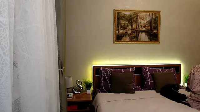 sensualEmilia online show from 04/16/26, 09:39