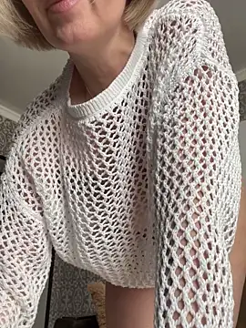 sensualEmilia online show from 05/17/26, 11:10