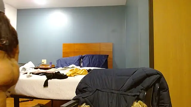 Snapshot of RavenWatts chatting on 02/02/26, 03:27 RavenWatts online show from 02/02/26, 03:27