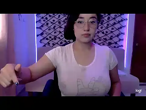 YummymeowW online show from 07/25/26, 09:10