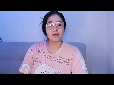 YummymeowW online show from 05/15/26, 02:37