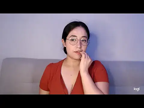 YummymeowW online show from 07/05/26, 12:59