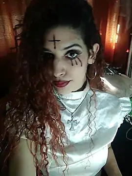 Kleopatracolo online show from 10/31/25, 08:05