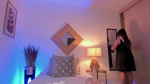 Snapshot of Antonellachic73 chatting on 10/10/25, 12:22 Antonellachic73 online show from 10/10/25, 12:22