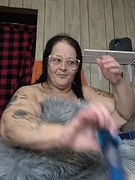 Snapshot of davisdesires@xh chatting on 10/07/25, 02:40 davisdesiresxh online show from 10/07/25, 02:40