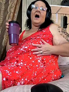 Snapshot of davisdesires@xh chatting on 09/09/25, 05:11 davisdesiresxh online show from 09/09/25, 05:11