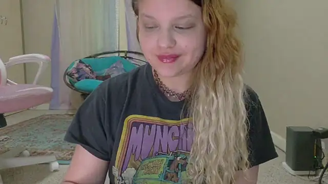 Emihaze online show from 03/19/26, 10:15