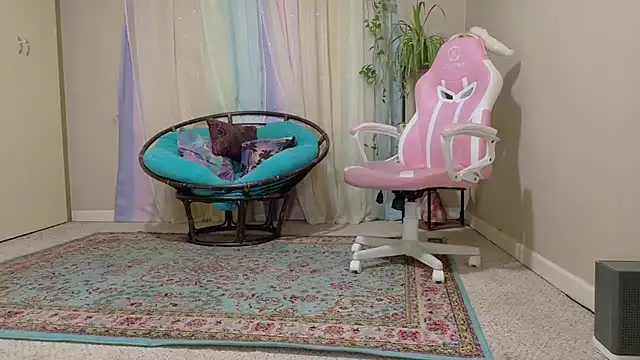 Emihaze online show from 10/31/25, 06:59