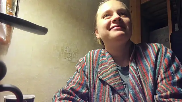 FrumCake online show from 02/08/25, 06:33