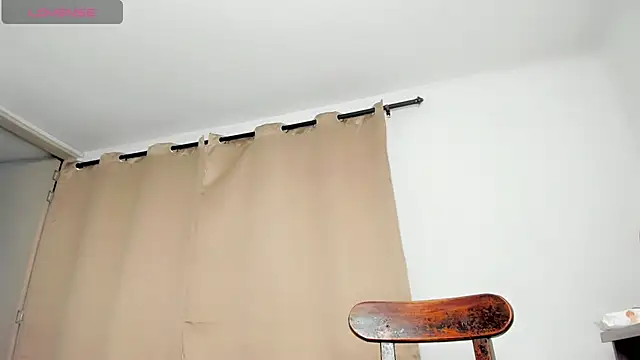 Genesis Sandoval online show from 03/06/26, 10:16